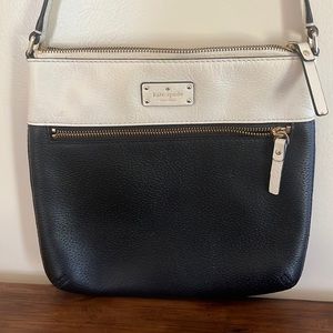 Crossbody Kate spade bag